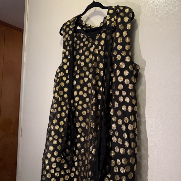 Signature by Robbie Bee Black and Gold Midi Dress - Picture 5 of 6